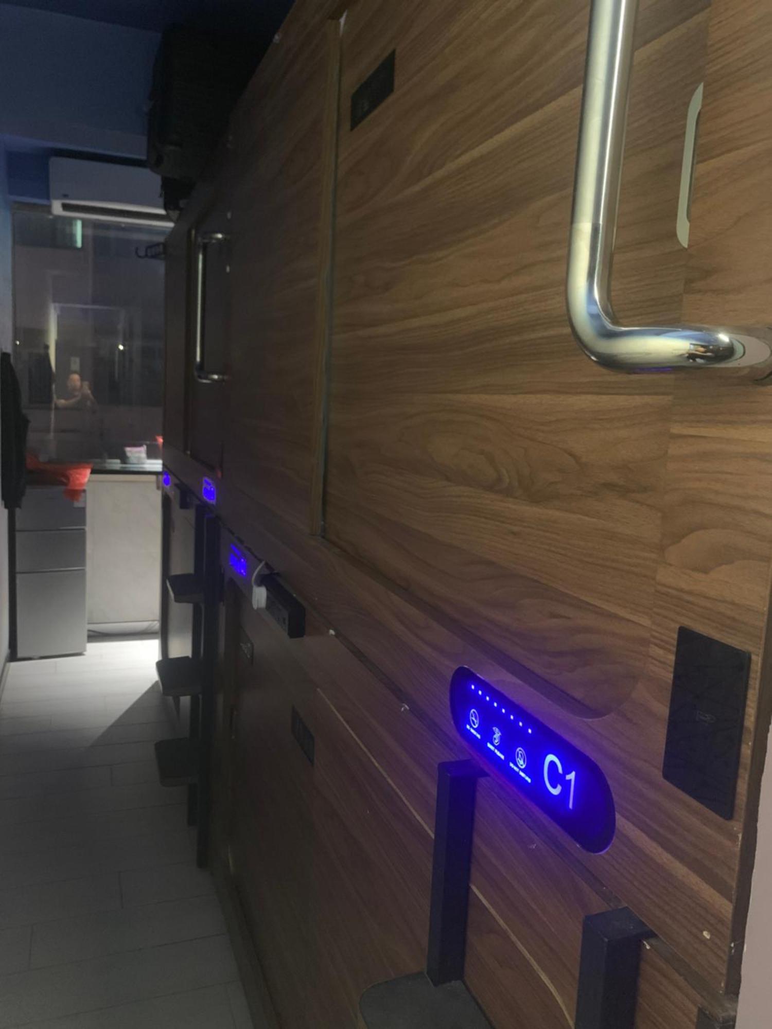 Sleep Cubee Hostel 홍콩 외부 사진